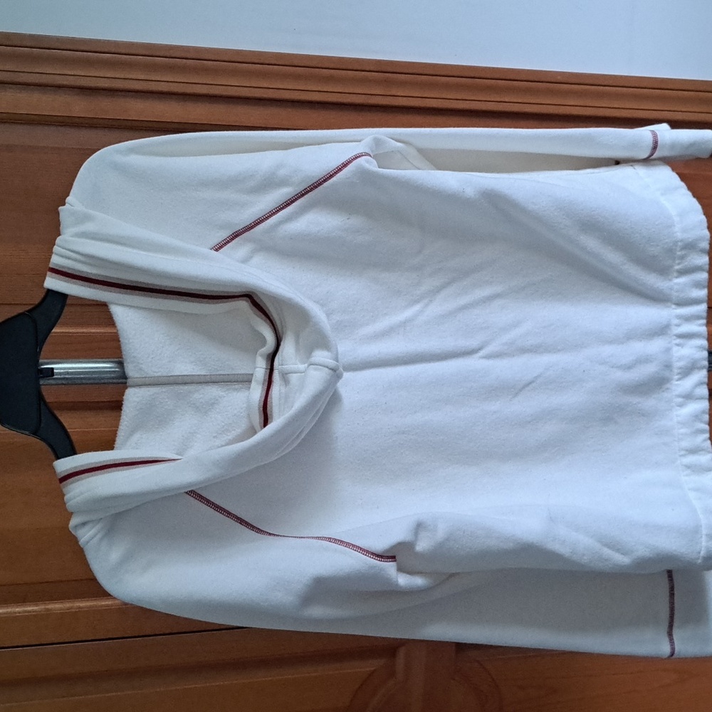 HOODED SWEAT SHIRT SIZE LARGE - Picture 2 of 3